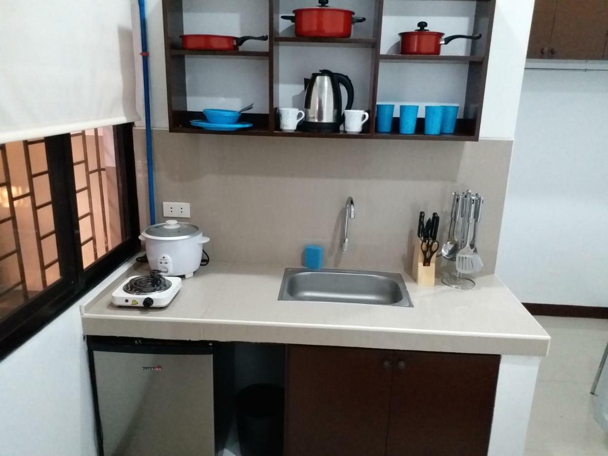 Clark-Pad Inn, Angeles City المظهر الخارجي الصورة