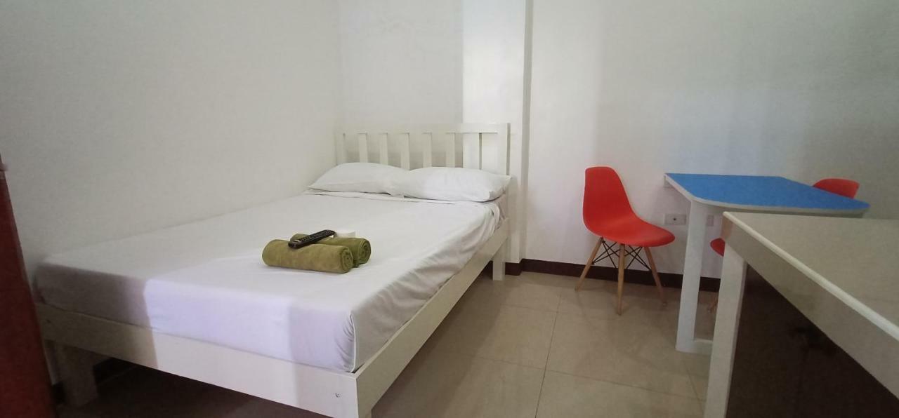 Clark-Pad Inn, Angeles City المظهر الخارجي الصورة