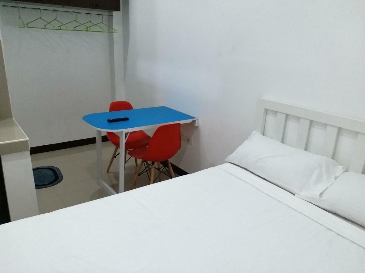Clark-Pad Inn, Angeles City المظهر الخارجي الصورة