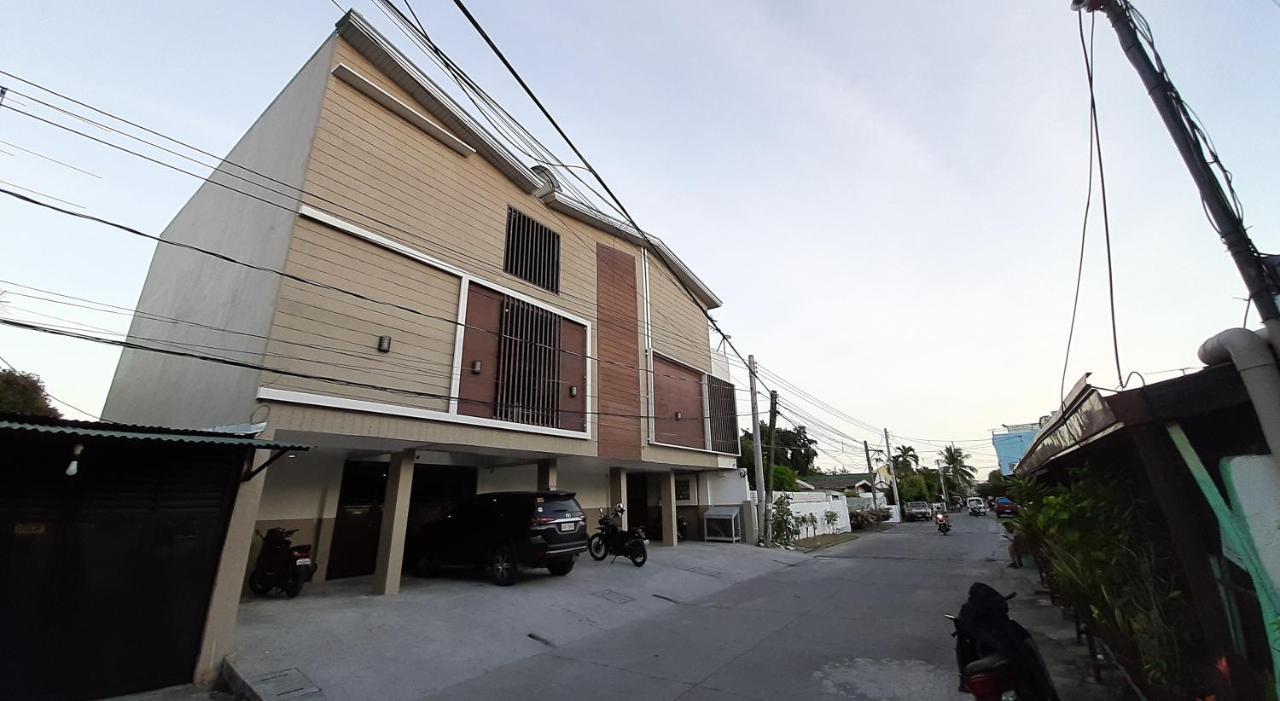 Clark-Pad Inn, Angeles City المظهر الخارجي الصورة